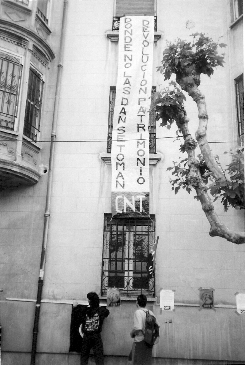 25 ANIVERSARIO DE LA OCUPACIÓN, POR PARTE DE LA CNT, DEL EDIFICIO DE LA PLAZA CASTILLA DE BURGOS, ACTUAL “CASA DEL EMPRESARIO”